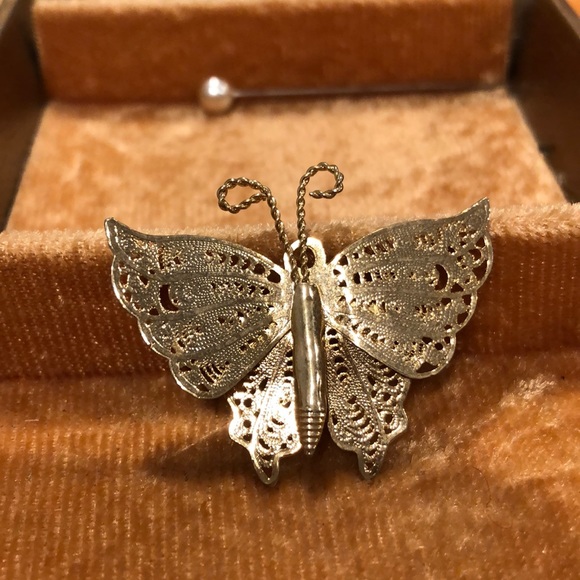 Vintage Gold Butterfly Brooch - Picture 8 of 8